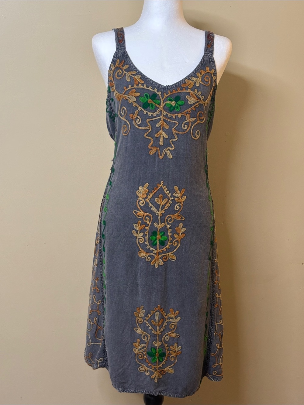 Vintage rare bohemian-style embroidered tank slip midi dress